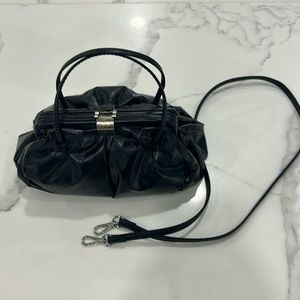 Zara Small Puffy Purse. Size OS‎